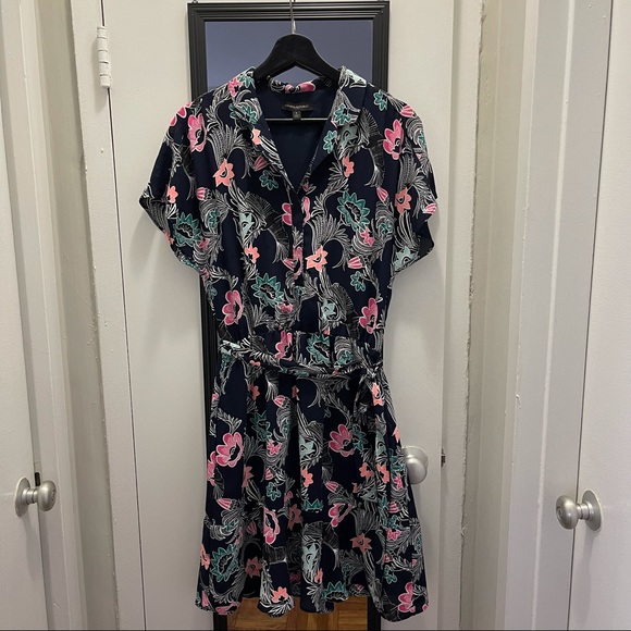 Banana Republic dress - Picture 2 of 8